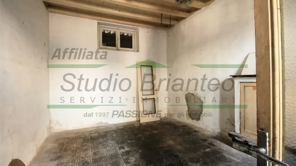 Pièces - Historic Courtyard House in Seregno