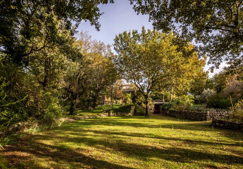 Garden - Exceptional Villa with River Access in Ardèche Gorges