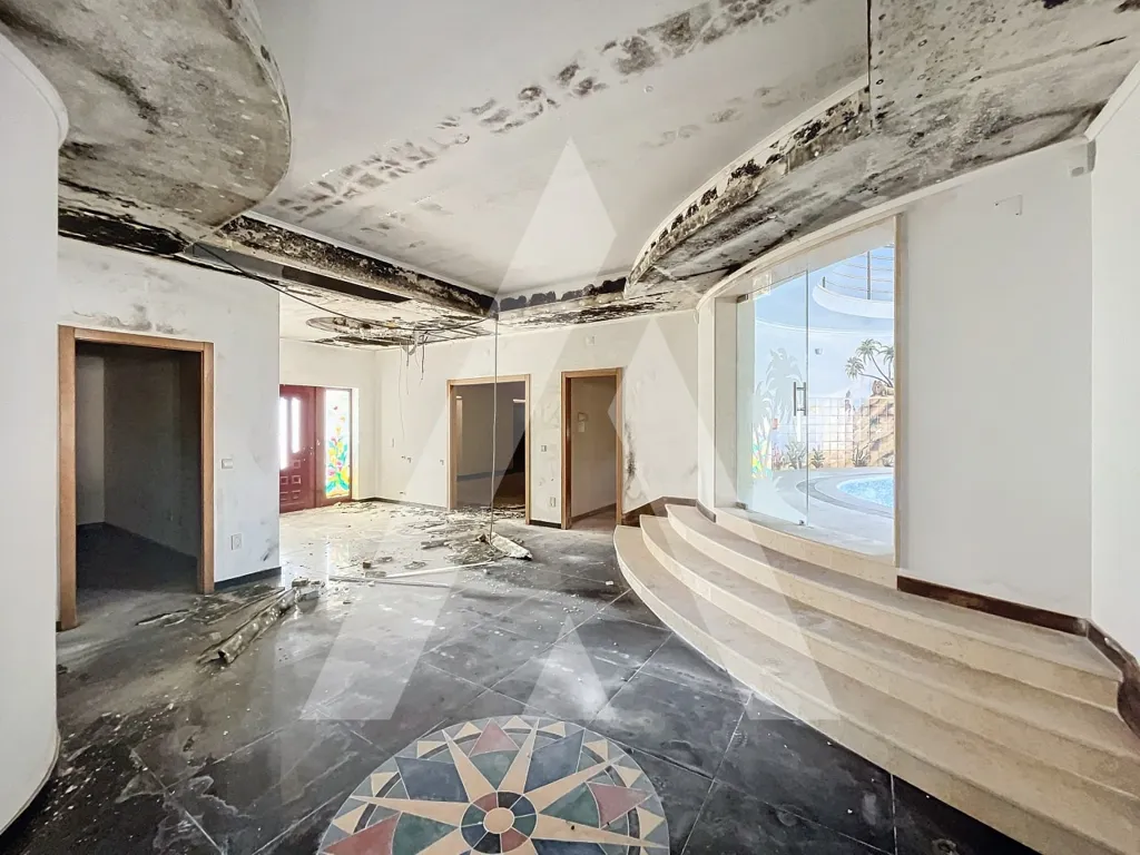 Living Room - Isolated House with Indoor Pool in Pombal