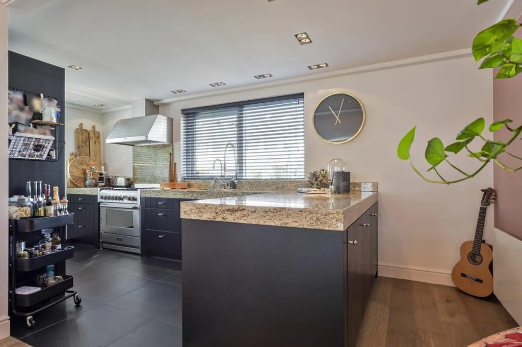 Cucina - Corner House with Jacuzzi in Eindhoven