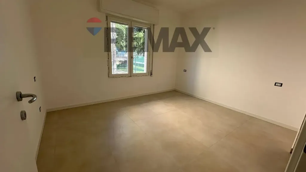 other_room