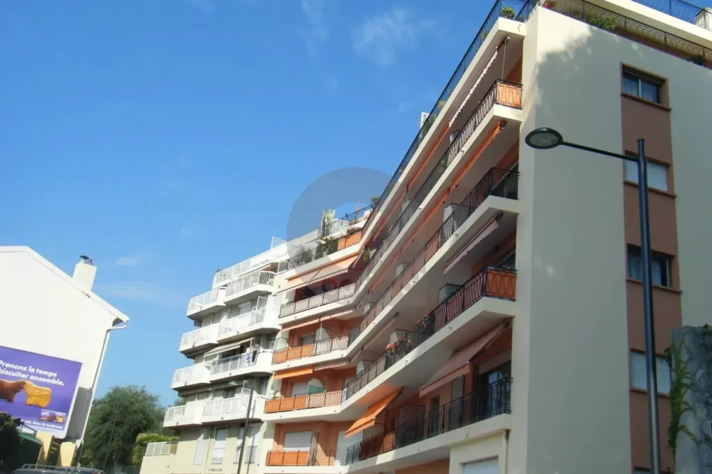 Välivaade - 2-Bedroom Apartment with Balcony in Menton