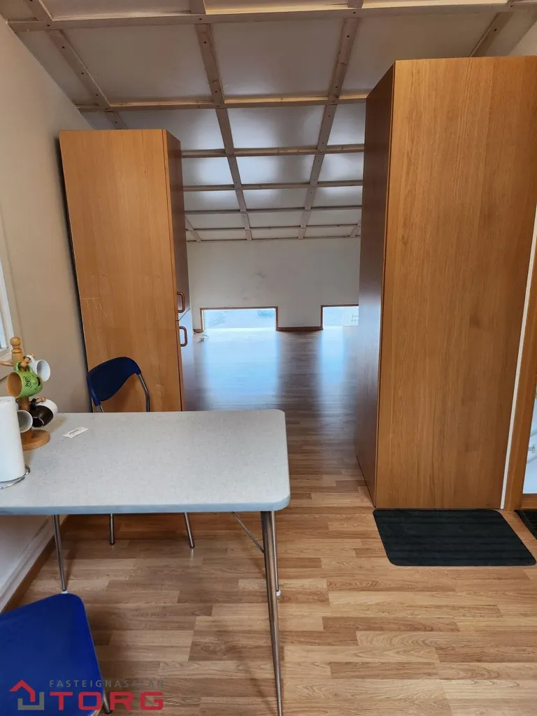 Bureau - Warehouse with Loft Space in Hafnarfjörður
