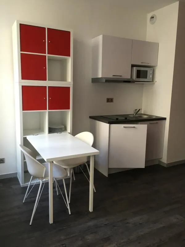 Salle à manger - Appartement Meublé 1 Pièce à Écully