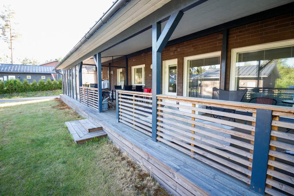 Terrasse - Modern Bungalow with Sauna in Quiet Area