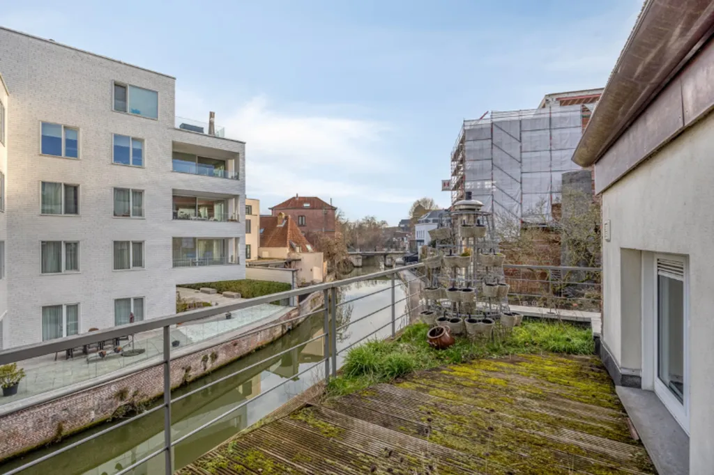 Rõdu - Historic Building with Dijle View in Mechelen