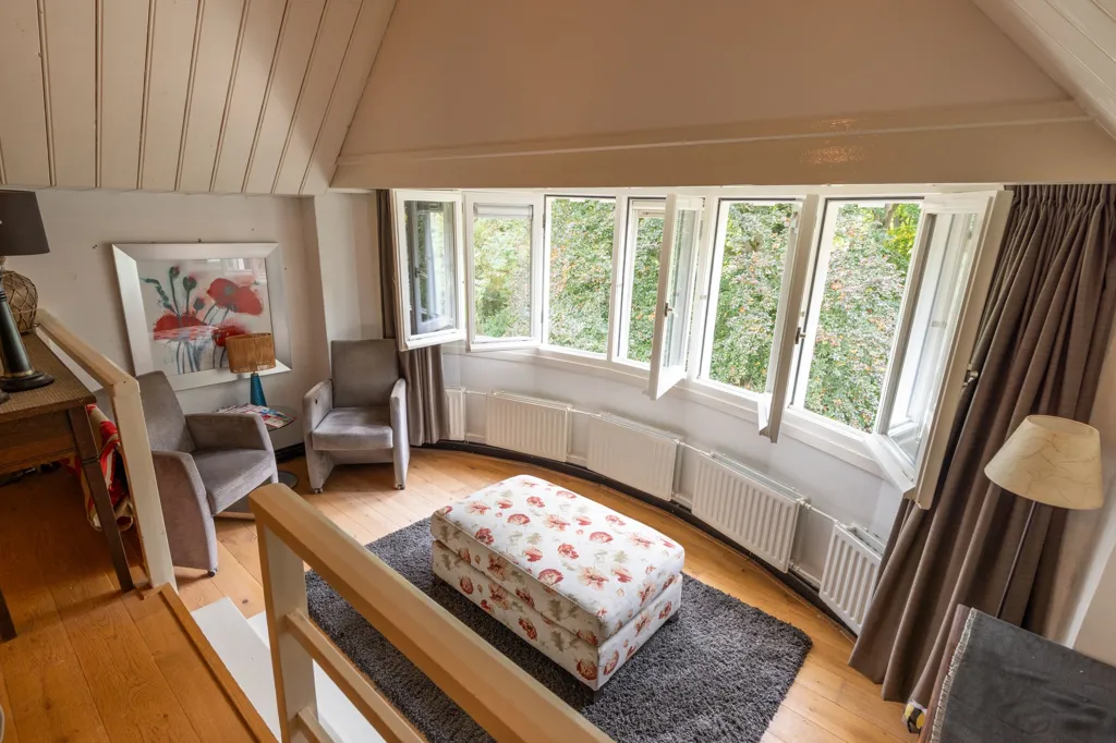 Séjour - Historic Villa with Garden in Almen