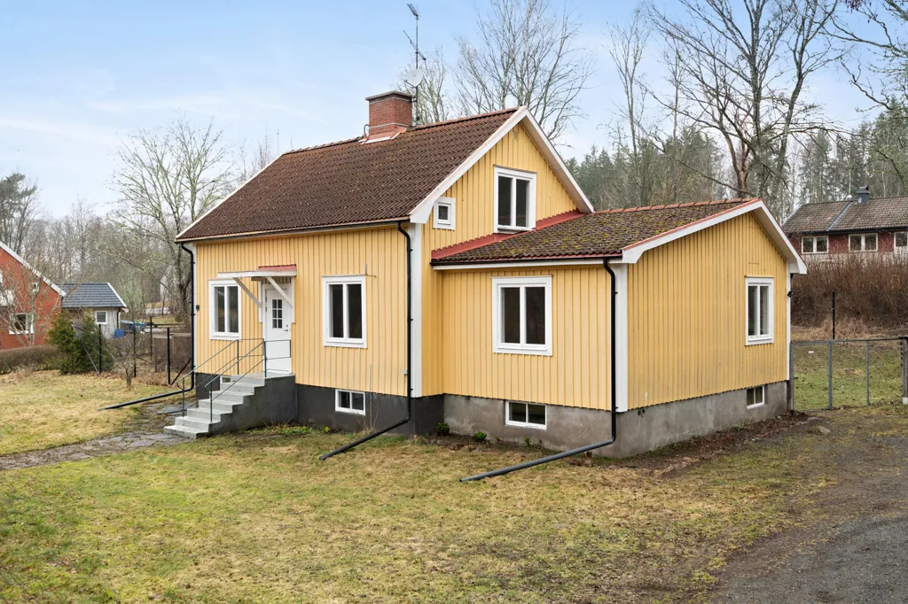 Välivaade - Charming Villa with Garden in Norrhult