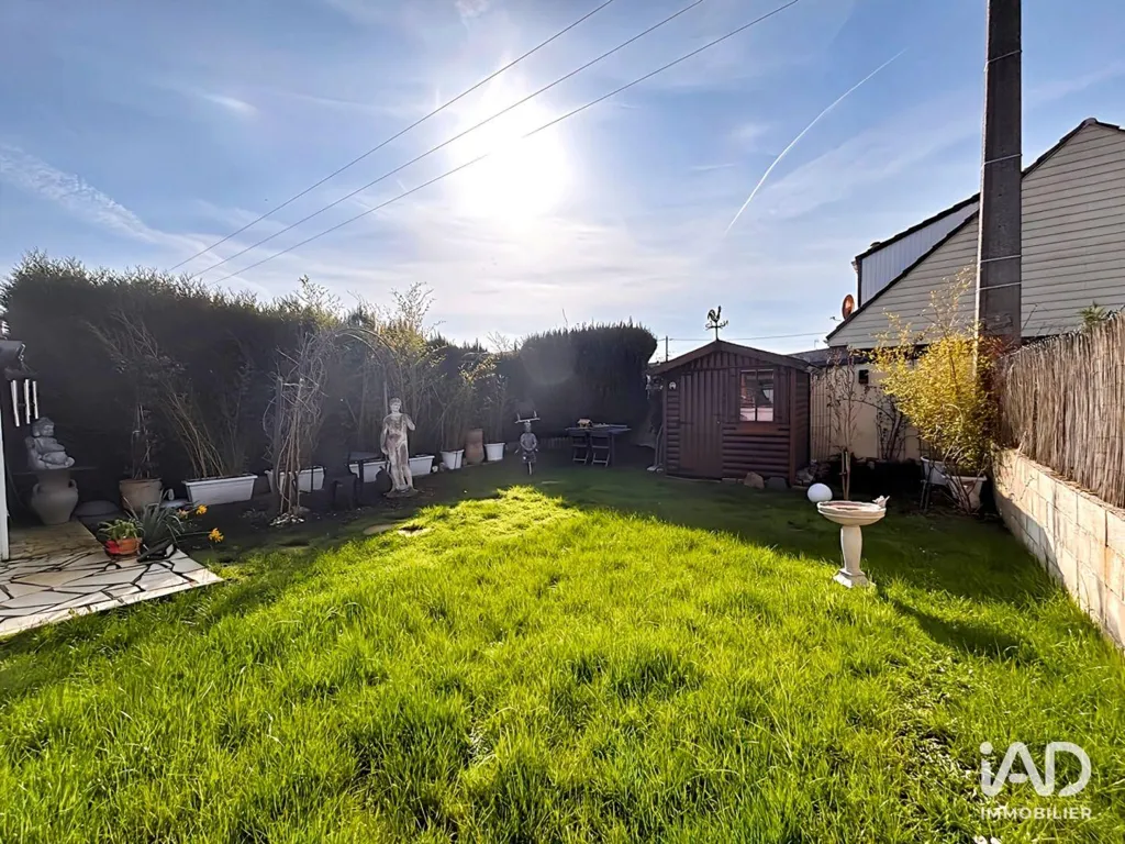 Aed - Semi-detached House with Garden in Fenain