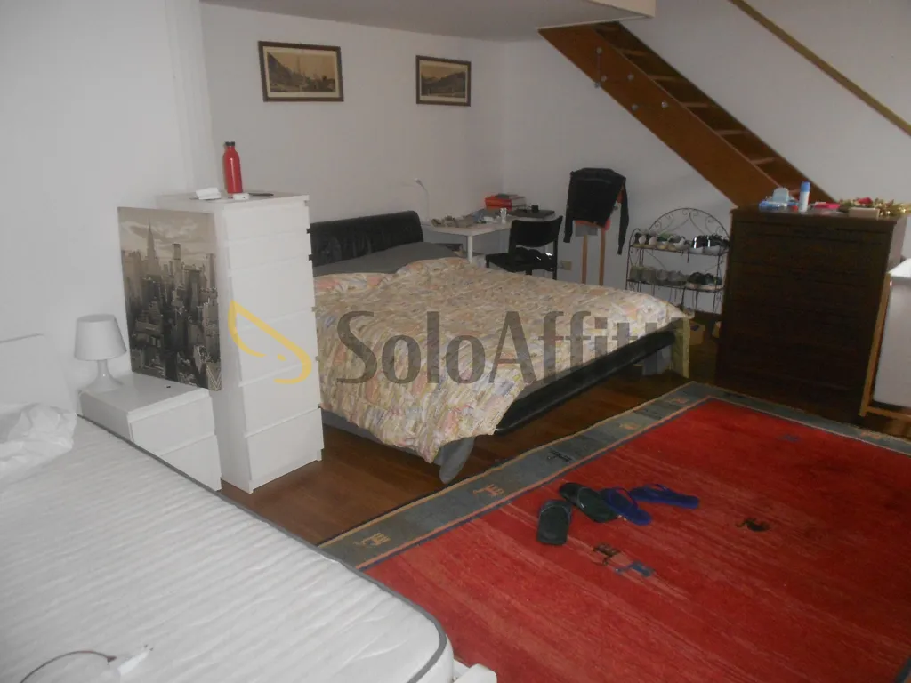 Chambres - Armed 4-Bed Apartment with Terrace in Piazze