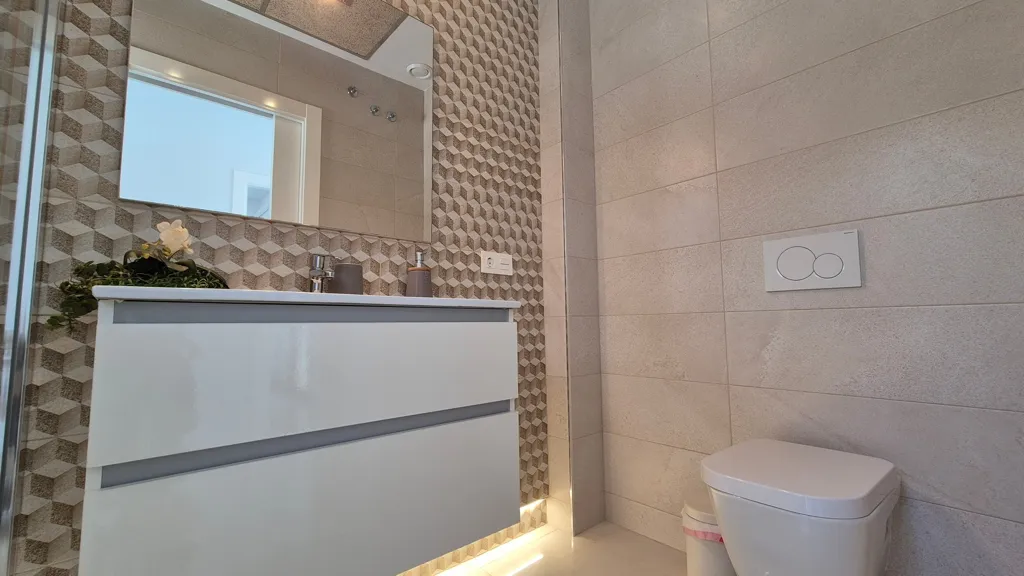 Vannitoad - Luxury Villa with Pool in Torrevieja