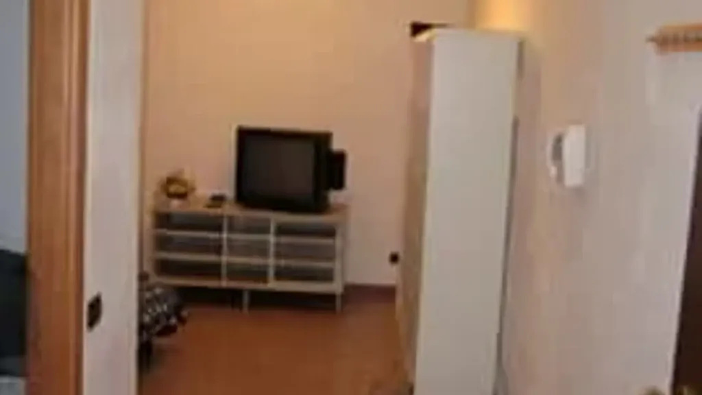 hallway_entrance