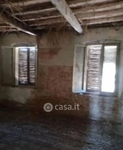 Pièces - Three-Storey House with Private Courtyard in Bonemerse