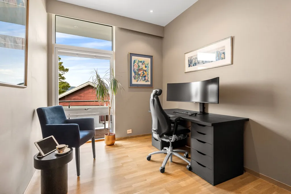 Bureau - Modern Villa with Pool in Lier