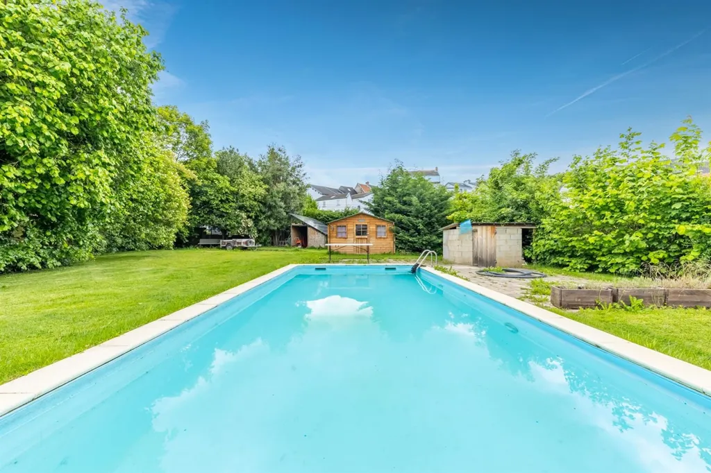 Piscine - Maison de Caractère avec Piscine à Proximité
