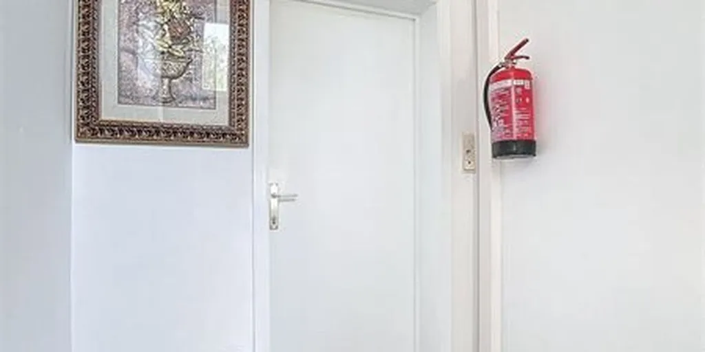 hallway_entrance
