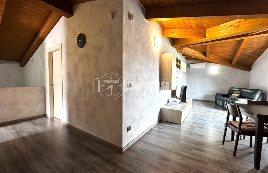 Elutuba - Modern Villa with Garden in Druento