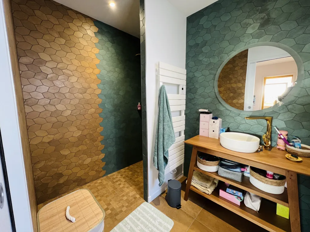 Bathrooms - Villa with Sea View in Brétignolles-sur-Mer