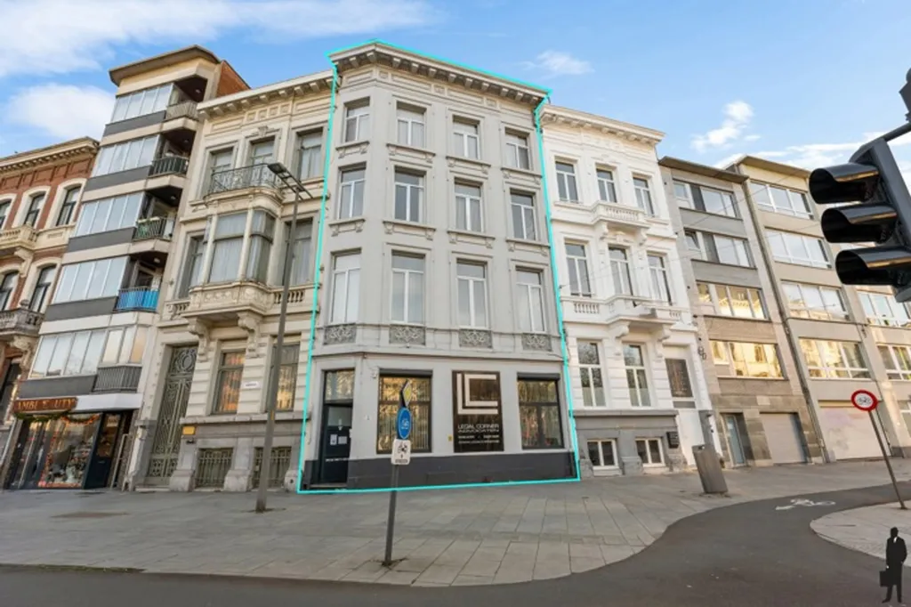 2 magamistoaga maja asukohas Antwerpen