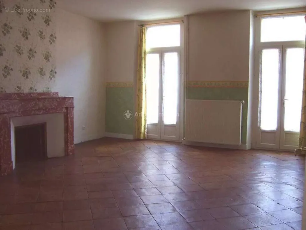 Rental Building in Gaillac Centre