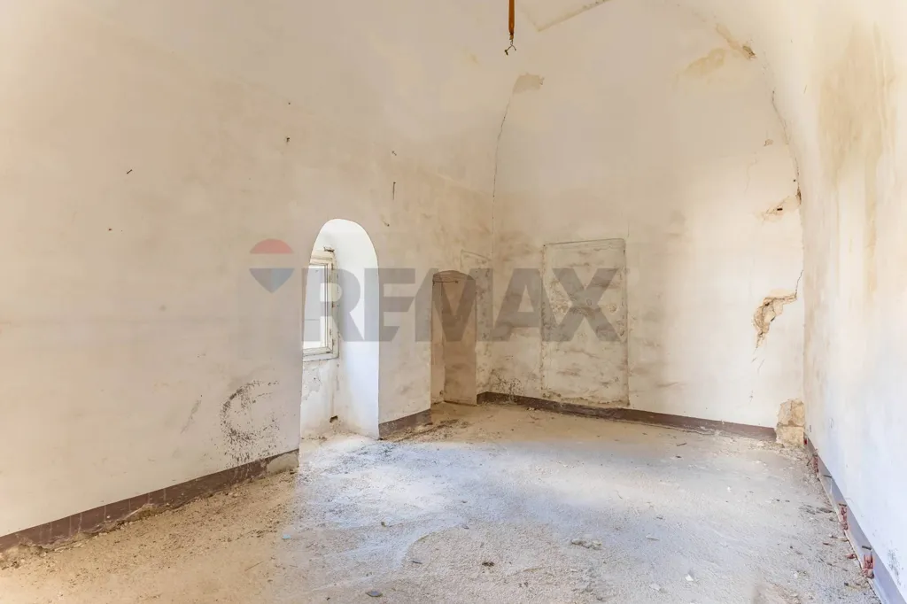 Toad - Semi-detached House with Terrace in Triggiano