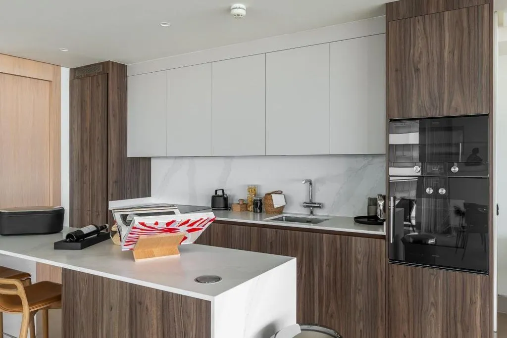 Kitchen - Luxury Beachfront Flat with Pool in Marbella