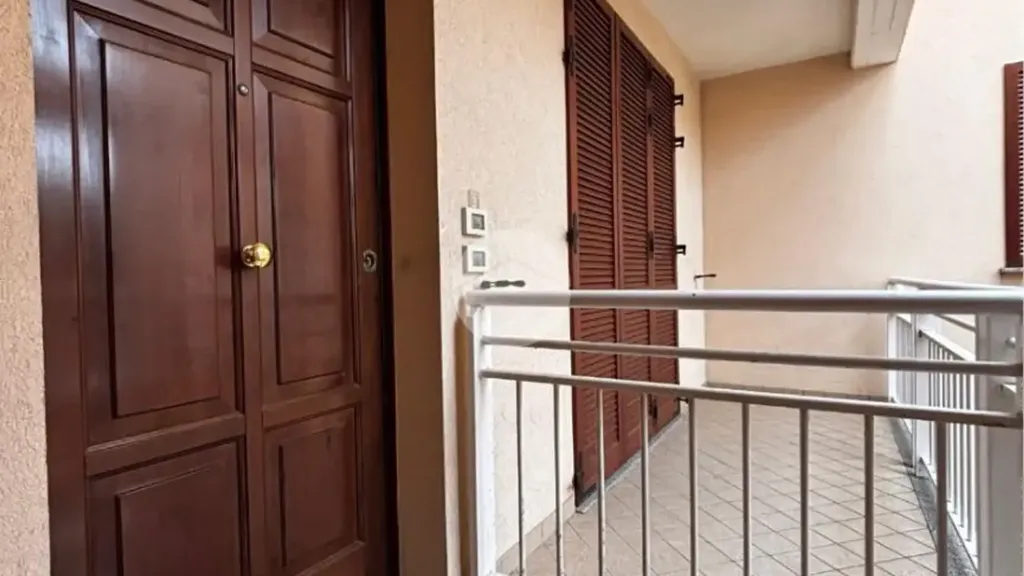 Rõdu - 3-Bedroom Apartment with Balcony in Fano