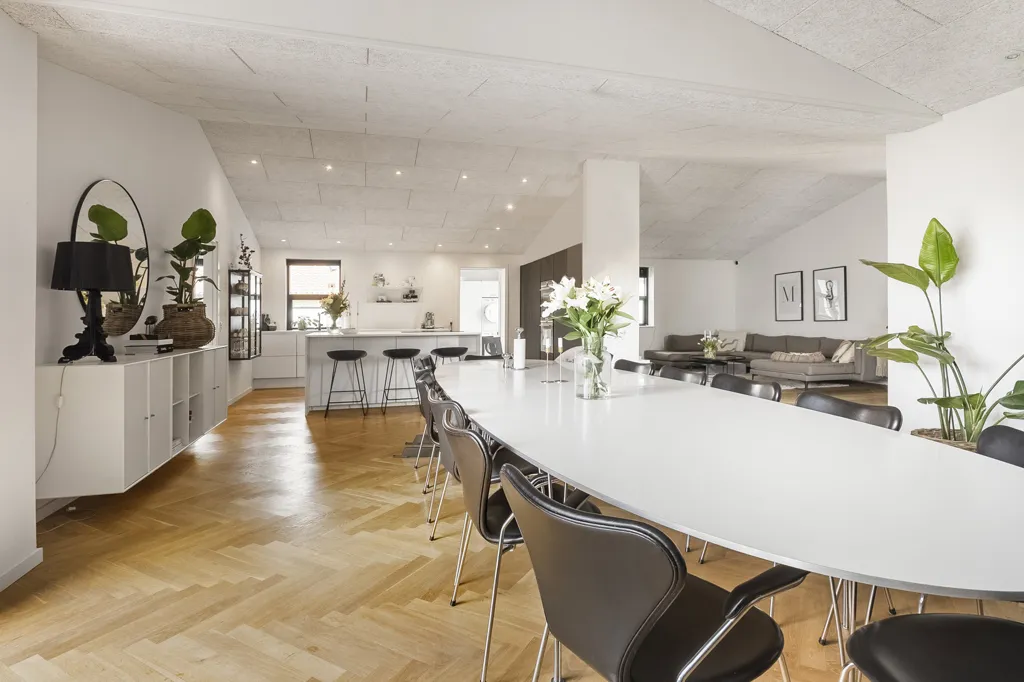 Dining Room - Modern Villa with Large Terrace in Bullerup