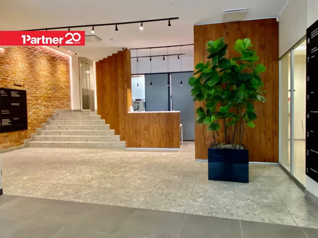 hallway_entrance