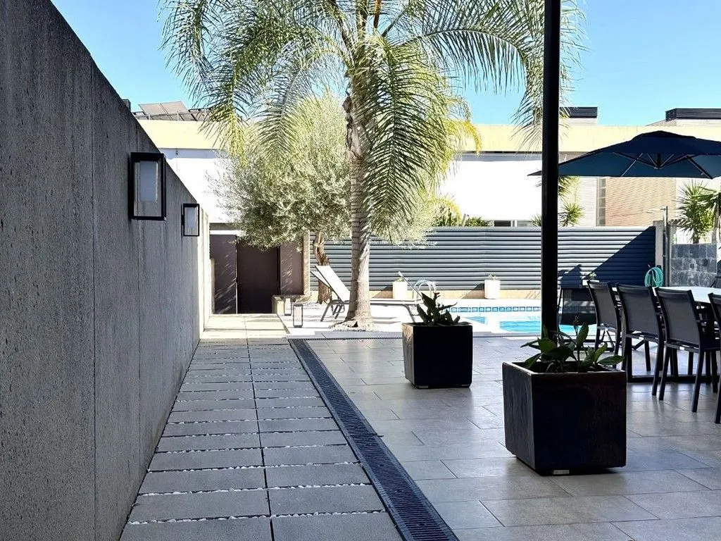 Bassein - Villa with Pool in Residential Area