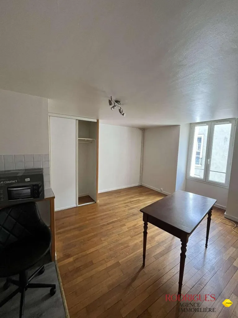 Pièces - Studio Centre-ville Poitiers Rue Rabelais