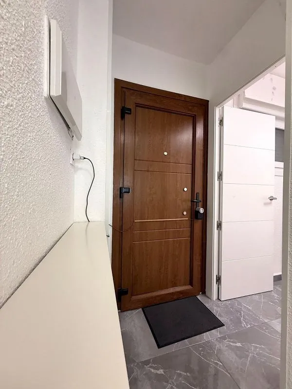 hallway_entrance