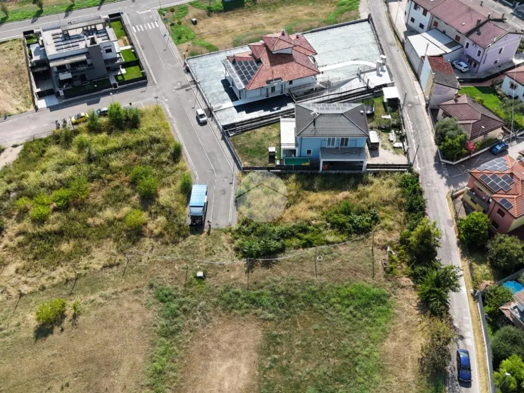 Vista aerea - Buildable Plot with Approved Project in San Giovanni Lupatoto