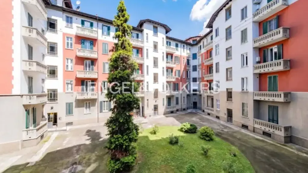 Aed - Studio Flat with Balcony in Milan