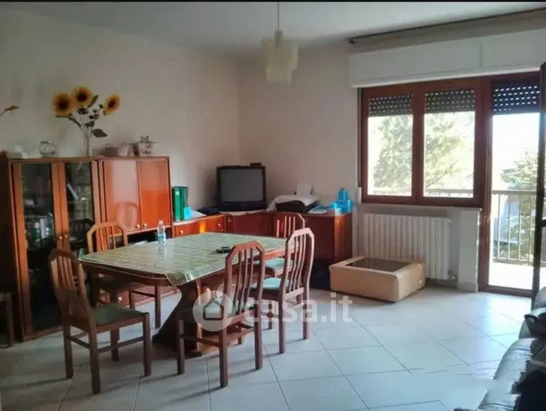 Salle à manger - Student-Ready Apartment with Balconies in Teramo