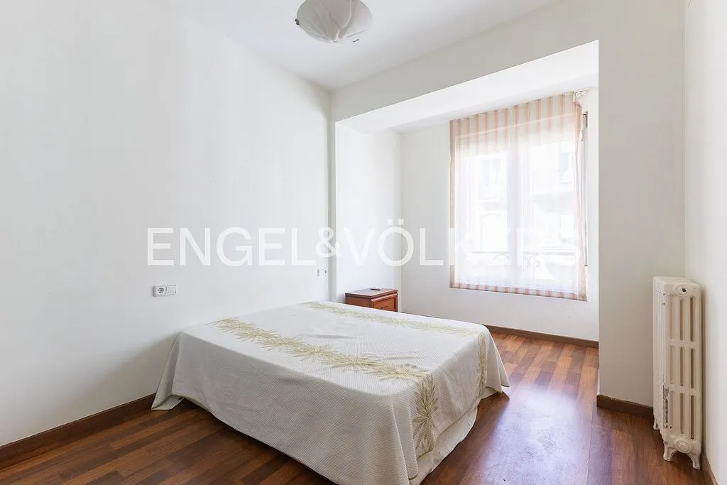 Chambres - Apartment with Balcony in Gran Vía, Valencia