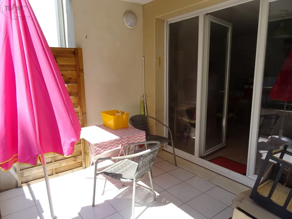 Terrass - T2 Flat with Terrace in Central Location