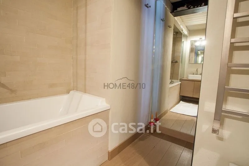 Salles de bain - Refurbished Triplex with Balcony in Courmayeur