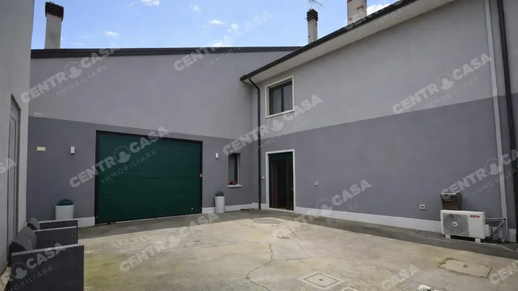 Jardin - Independent House with Large Storage in Legnago