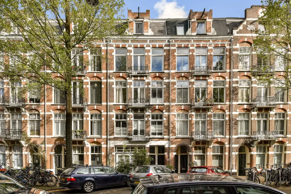 Exterior - Studio Apartment with Garden View in Oud-West