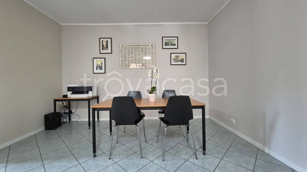 Söögituba - Convertible Office with Large Cellar in Cameri
