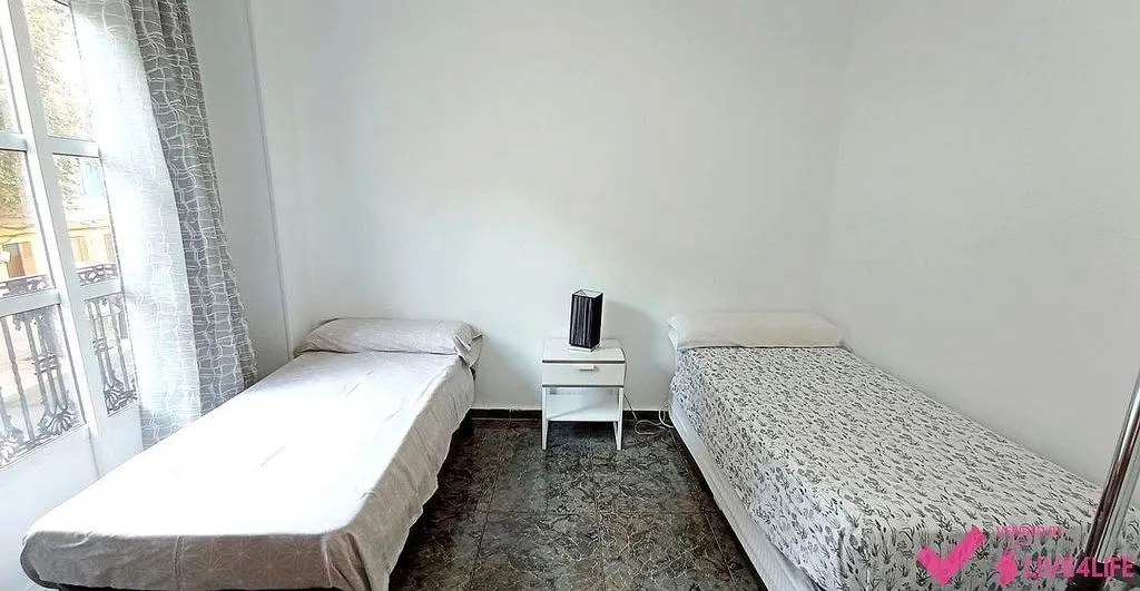 Chambres - Apartment with Balcony in El Cabañal, Valencia