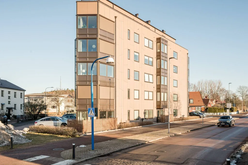Extérieur - Three-bedroom Apartment with Terrace in Sunnegatan