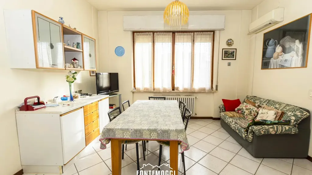 Salle à manger - Appartement 4 pièces à IT