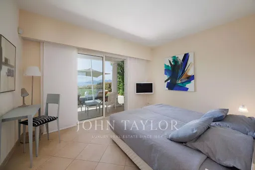 Chambres - Villa Contemporaine avec Vue Mer au Cannet