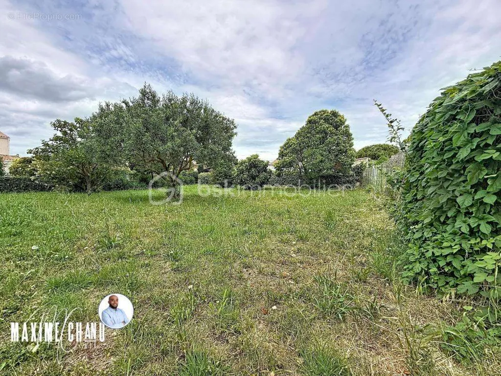 Aed - Constructible Plot in Mireval, Non-Viabilised
