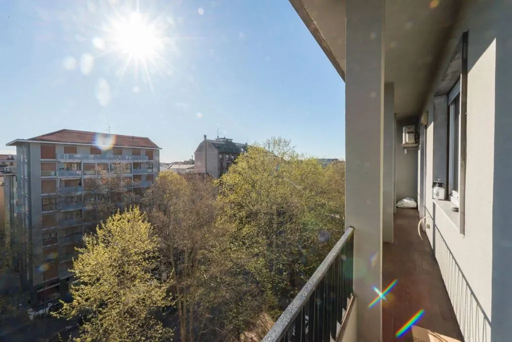 Balcon - Luxury Penthouse with Double Balcony in Milan