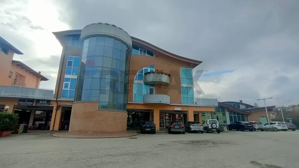 Välivaade - Modern Apartment with Balcony in Scoppito