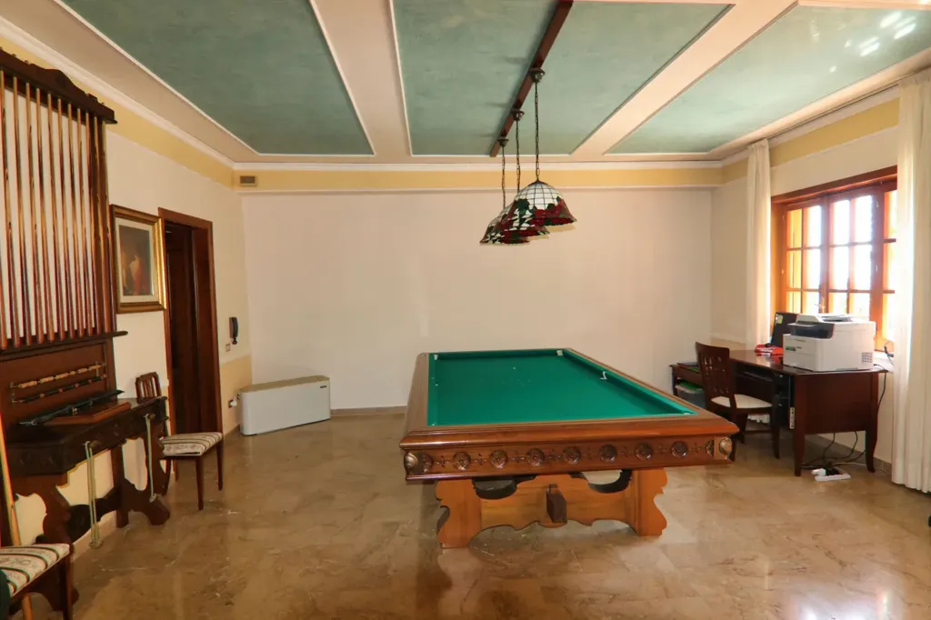 Toad - Hilltop Villa with Panoramic Views in Eboli