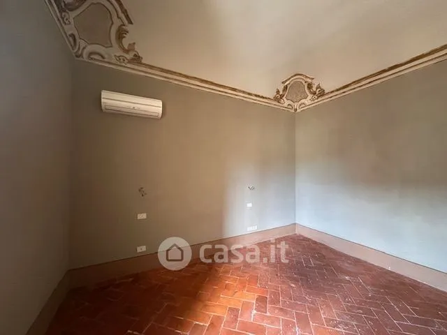 Pièces - Rented Apartment with Balcony in Cascina